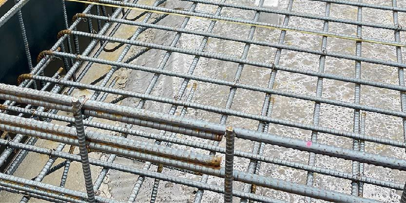 ベタ基礎。鉄骨コンクリート構造。